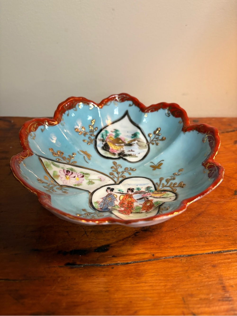 Vintage Japanese Porcelain Lobed Dish With Hand painted Figural Motif